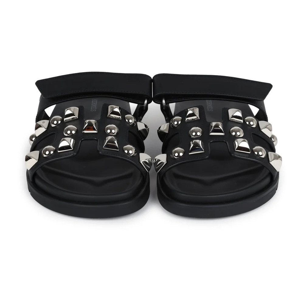 HERMES BLACK CHYPRE SANDALS 39 (US 8)